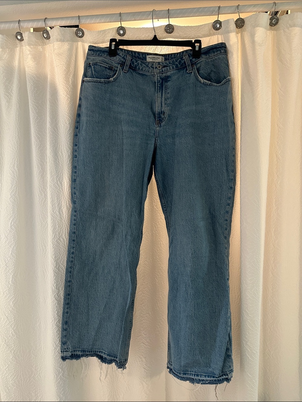 Abercrombie & Fitch Women's High-Rise Blue Straight Jeans